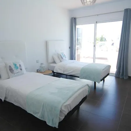Puerto Del Carmen Sleeps 10 With Pool And Air Con Villa *