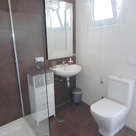 Puerto Del Carmen Sleeps 10 With Pool And Air Con * Puerto del Carmen (Lanzarote)